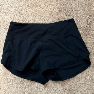 Lululemon speed up high rise 2.5” inseam shorts